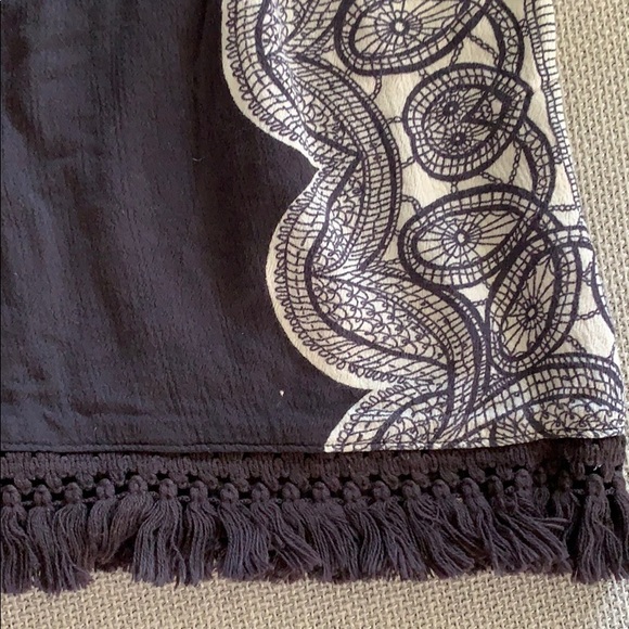 Bohemian Fringe shorts - Picture 3 of 5